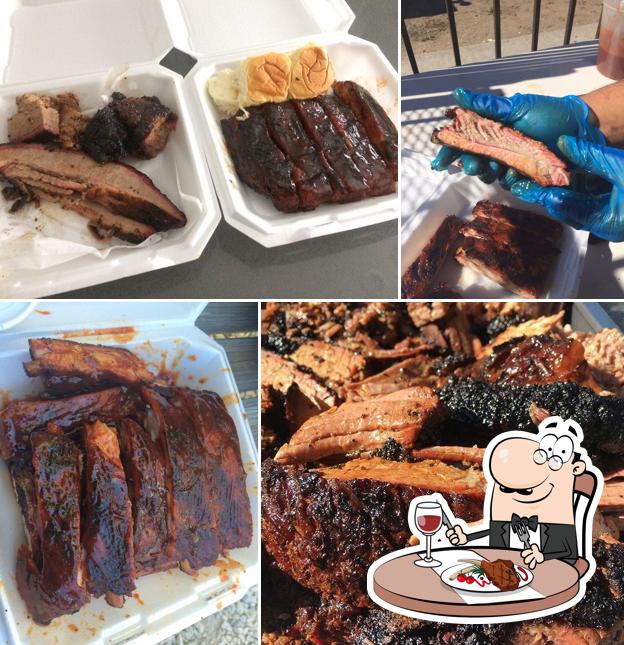 Order meat meals at Ragtop Fern's BBQ