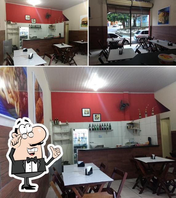 O interior do Pizzaria Independência