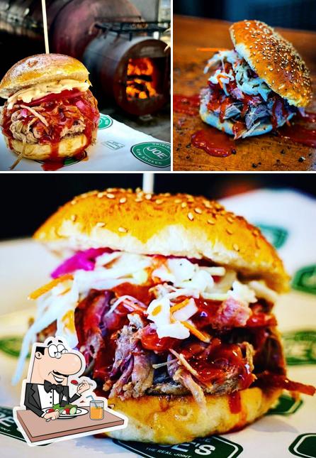 Panino con maiale stirato al JOE Original BBQ - Mezzocammino