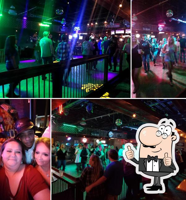 Whiskey Dix Saloon in Murfreesboro Restaurant reviews