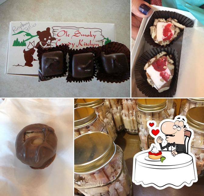 Ole Smoky Candy Kitchen, 632 Parkway in Gatlinburg Restaurant reviews