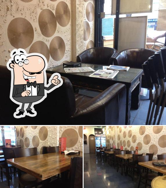 Wood Oven Pizzeria (Kilburn), 391 Kilburn High Rd in London