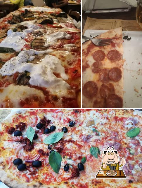 Ordina una pizza a Osteria due pozzi