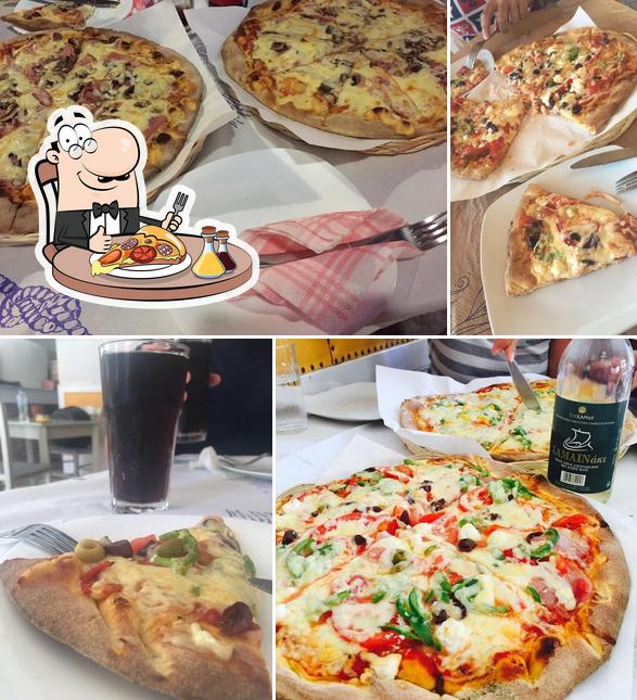 Pick pizza at Pizza Di Piazza