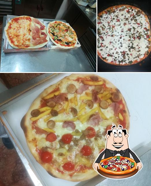 Scegli tra le svariate varianti di pizza
