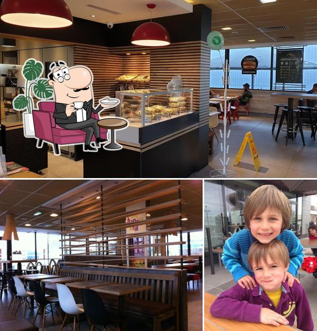 L'intérieur de McDonald's