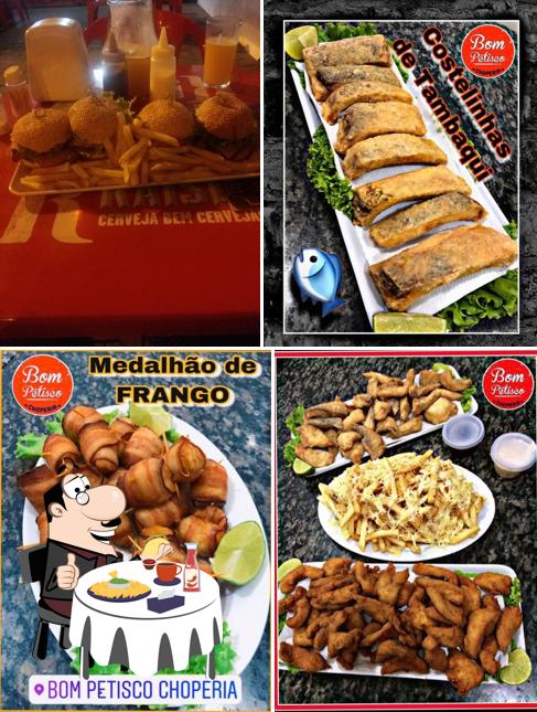 Delicie-se com um hambúrguer no Bom Petisco Choperia