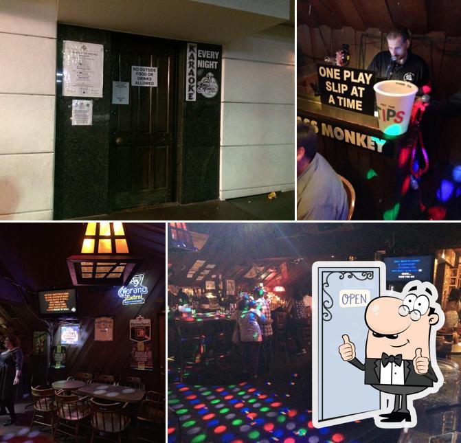 Brass Monkey in Los Angeles Restaurant menu and reviews
