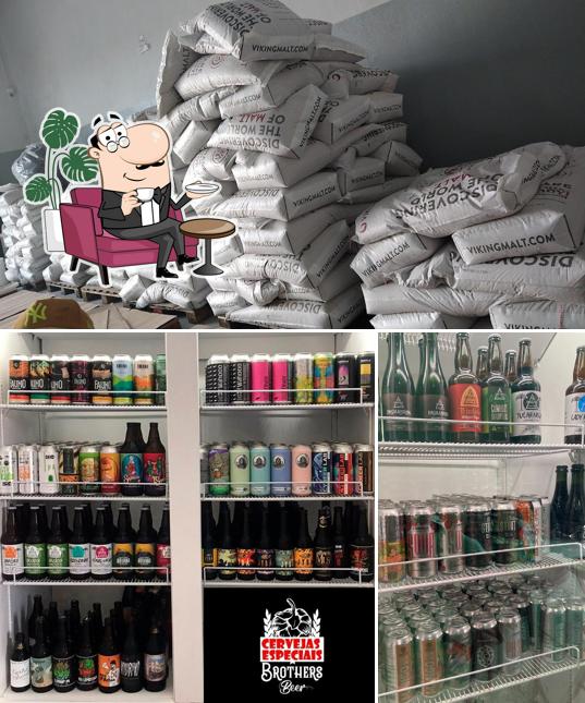 O interior do Brothers Beer