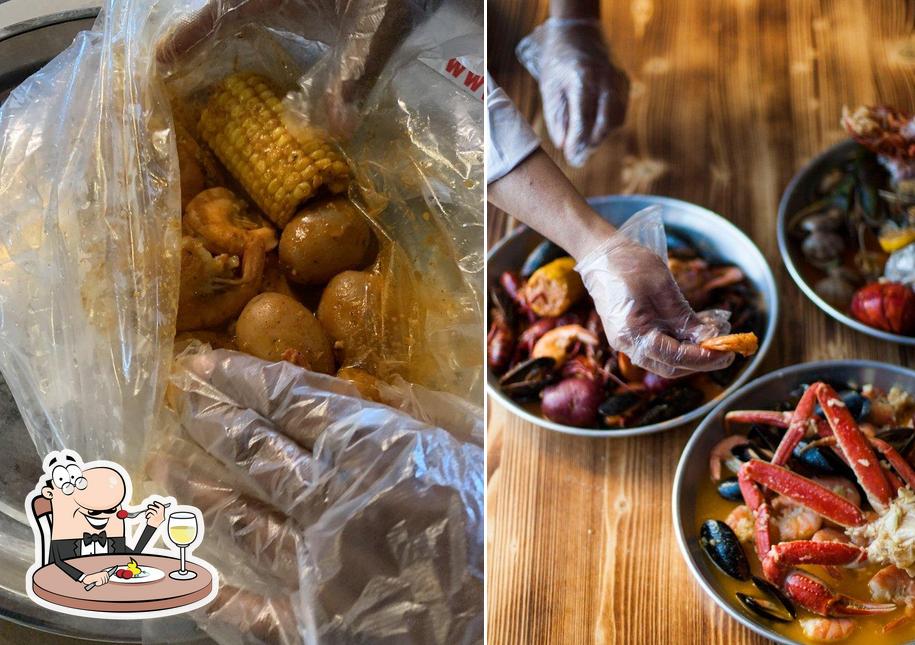 Hook & Reel Cajun Seafood & Bar in Dayton Restaurant reviews