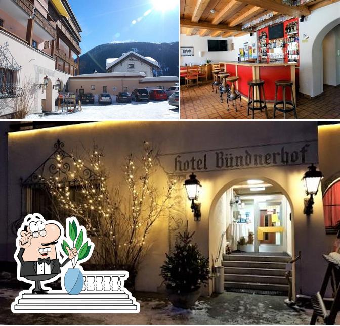 Questa è la immagine che raffigura la esterno e bancone da bar di Hotel Bündnerhof