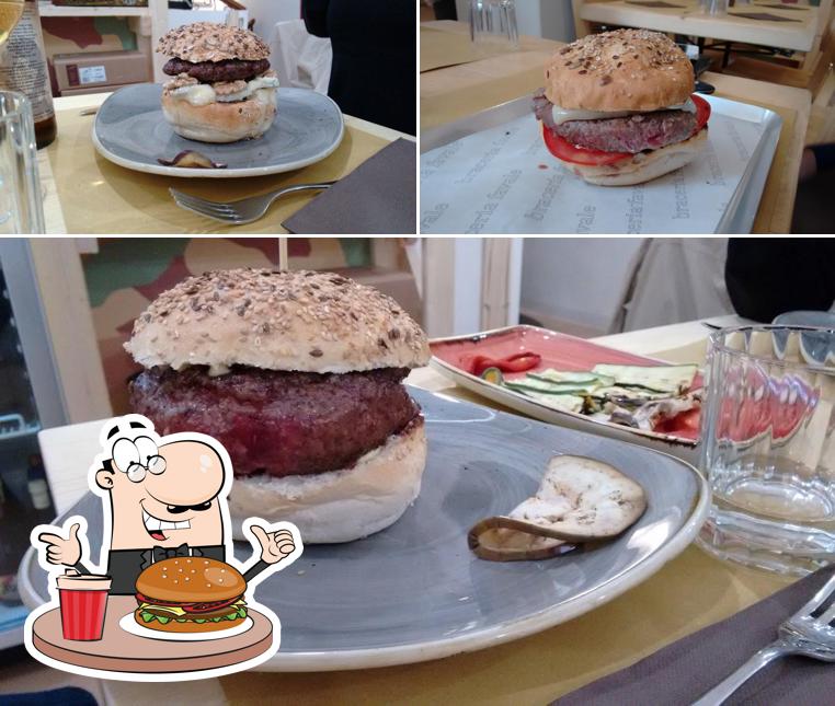 Prenditi un hamburger a Braceria Favale