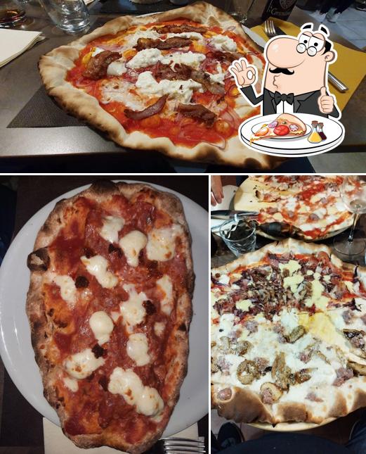 A Noah Pizzeria Hamburgeria, puoi assaggiare una bella pizza