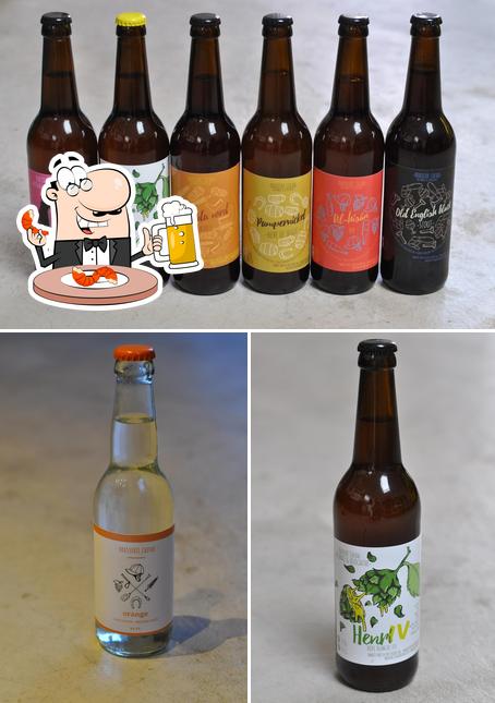 Vous pouvez prendre un verre de bière blonde ou brune