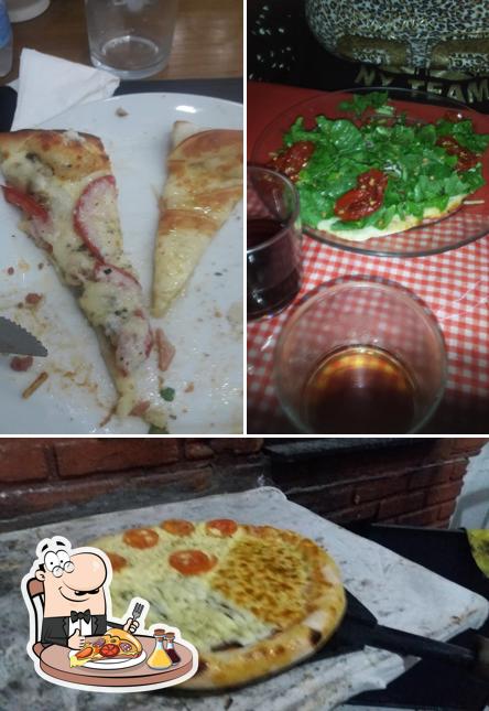 Experimente pizza no Pizzaria Só Na Lenha