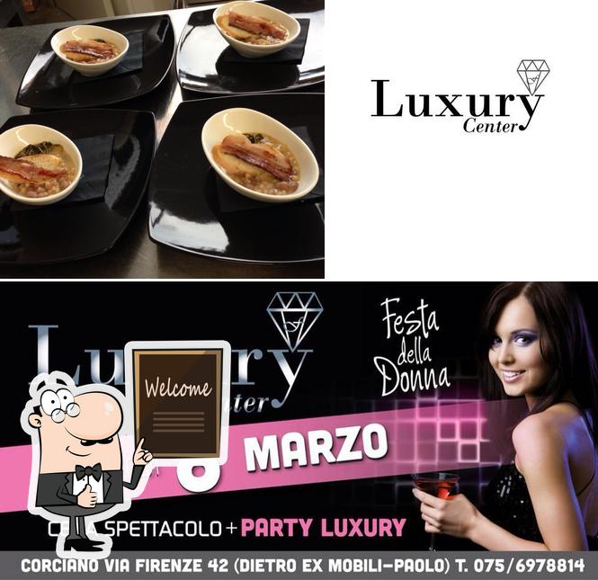 Vedi questa immagine di Luxury Center