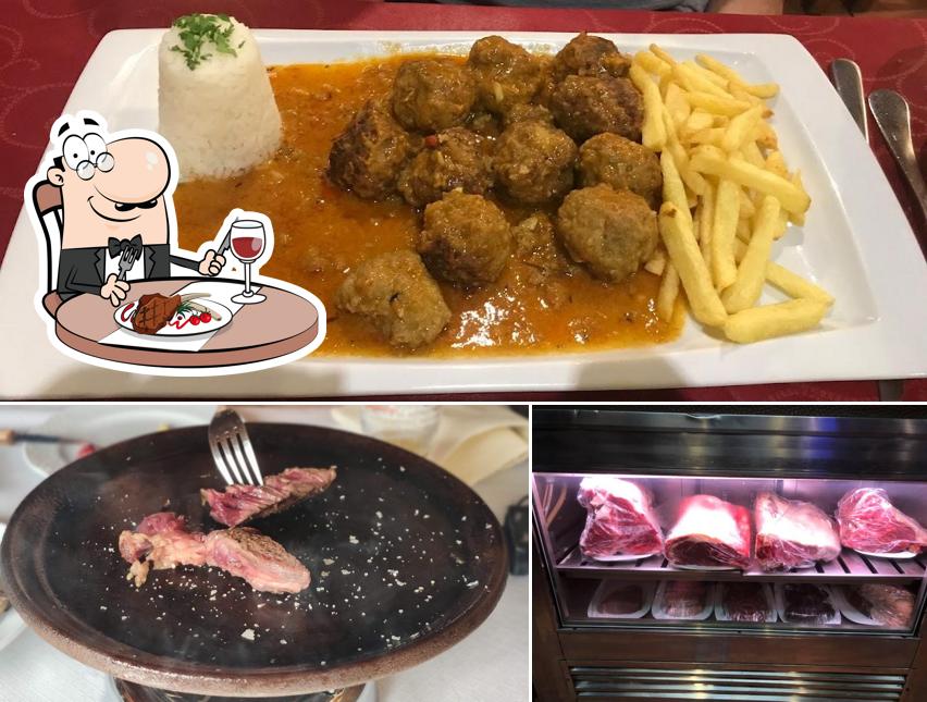 Pick meat meals at Restaurante grill Casa Miranda