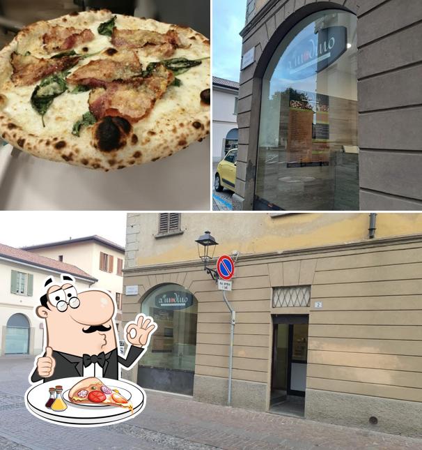 Ordina tra le svariate varianti di pizza