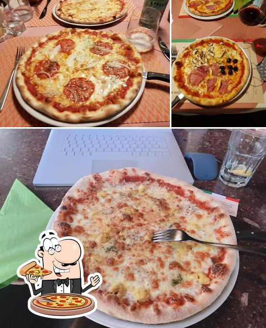 Get pizza at Il Castello Steinach (Pizzeria Restaurant)