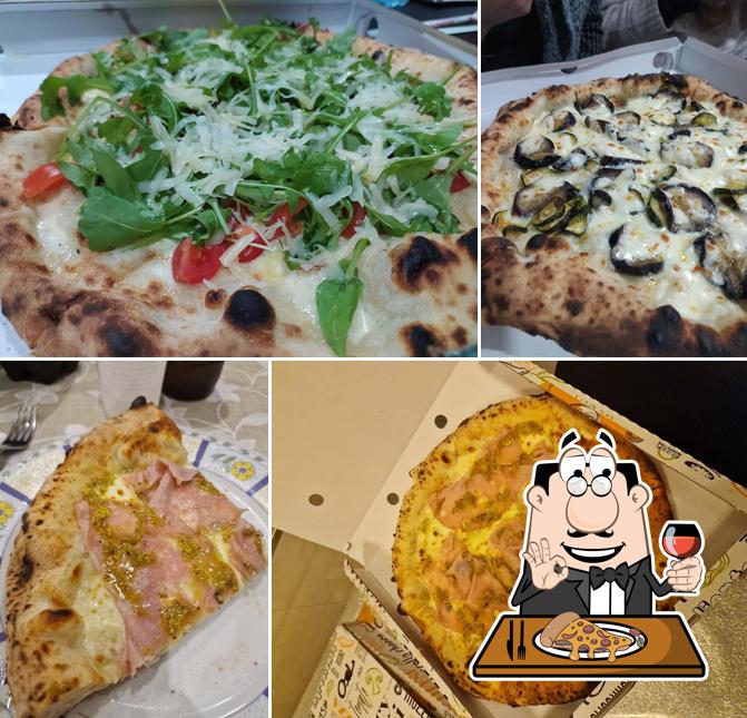 Ordina tra le svariate varianti di pizza