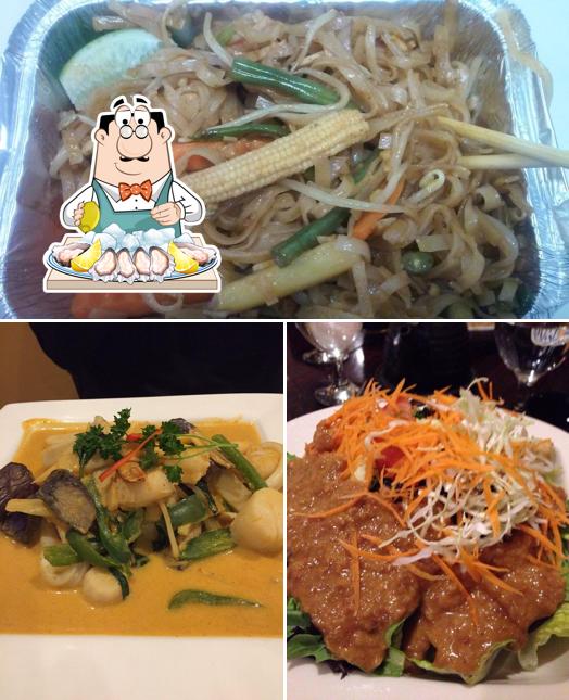 Попробуйте блюда с морепродуктами в "Siam Basil Thai Restaurant"