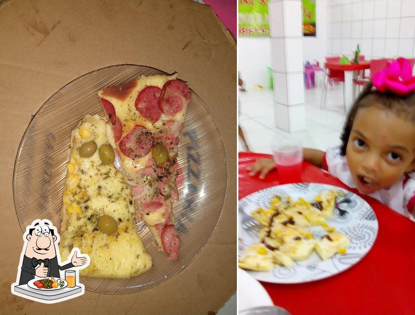 Comida em Pizzaria Q' Delícia