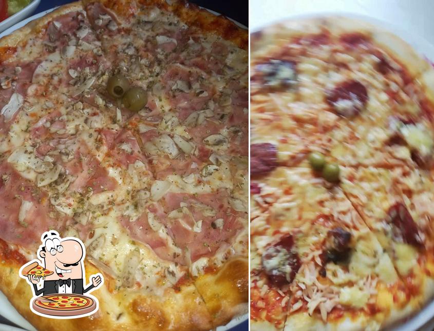 Pick pizza at Restoran Magistrala