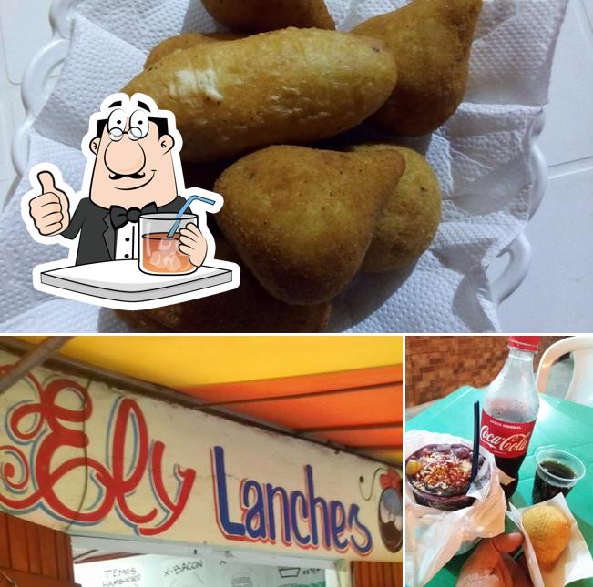 A bebida e comida do restaurante