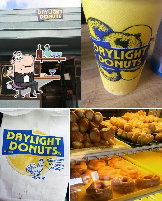 El interior de Daylight Donuts