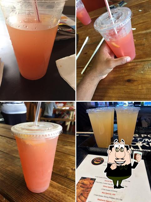 Crab Pot Lounge, 5495 Old National Hwy in College Park Restaurant menu and reviews