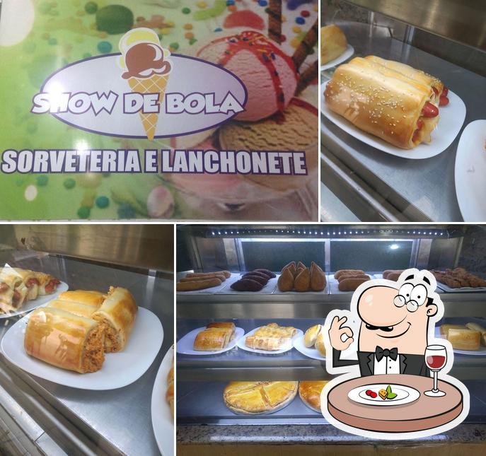 Comida em Sorveteria e Lanchonete Show de bola