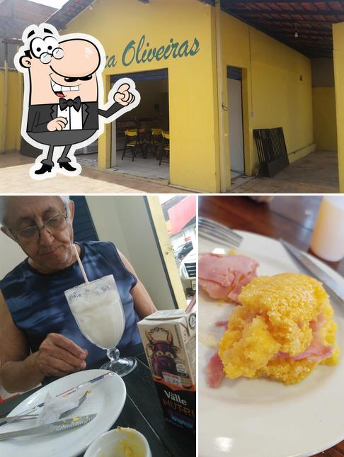 Esta é a foto ilustrando interior e comida no Casa Imperial