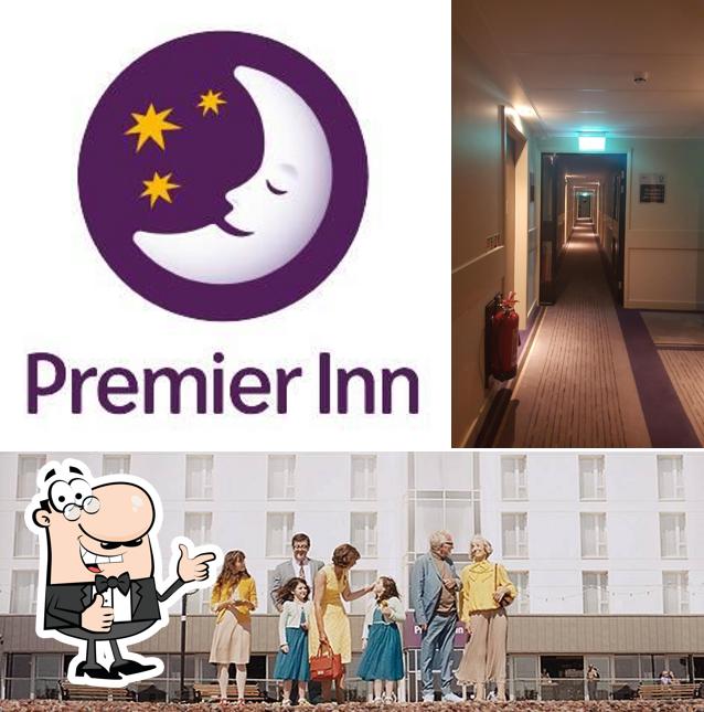 Premier Inn London Brixton hotel in London - Restaurant reviews