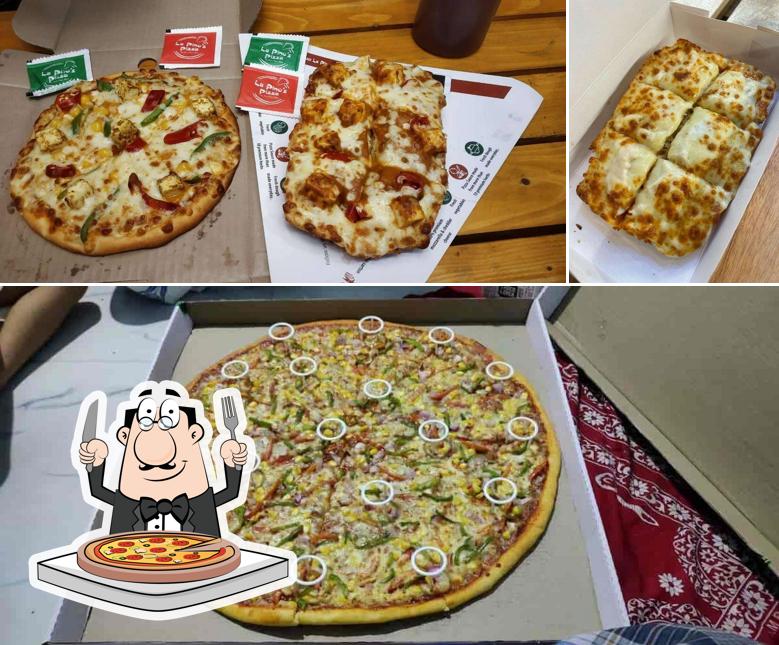 Pick pizza at LA PINO'Z PIZZA GHATKOPAR