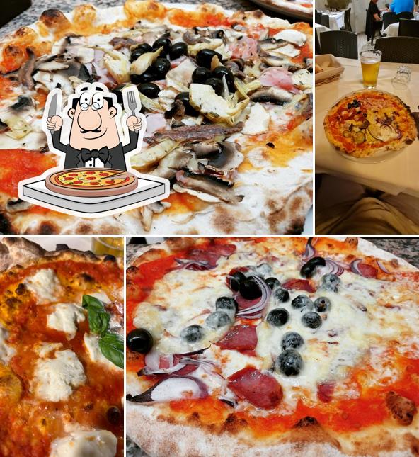 A Pizzeria Ristorante La Marachella, vous pouvez prendre des pizzas