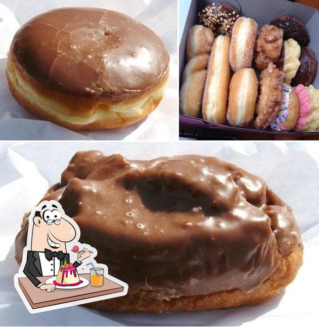"Danielle's Donuts" представляет гостям широкий выбор сладких блюд