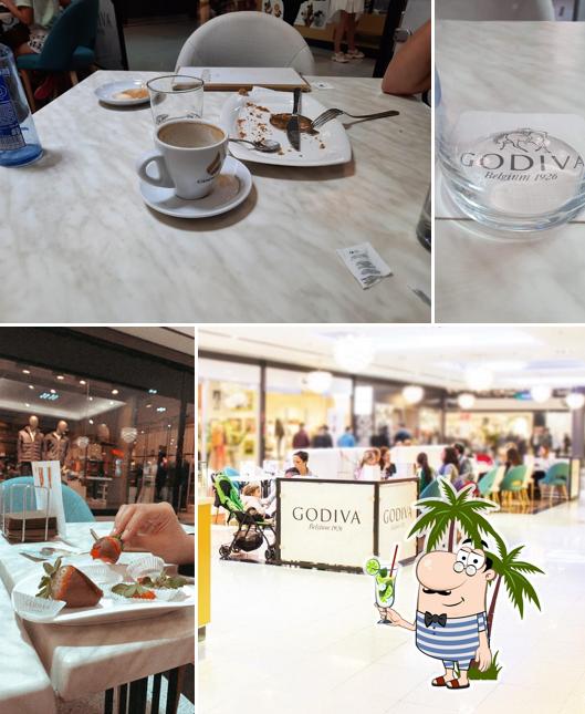 Vea esta imagen de Godiva Café Marbella
