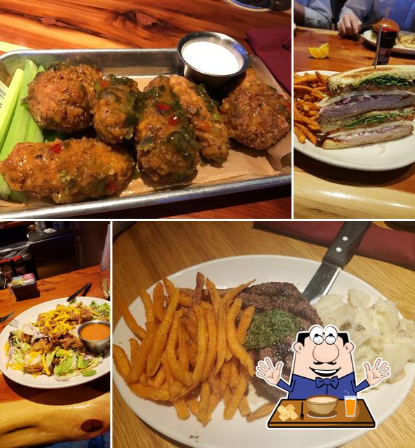 Twin Peaks in Madison Heights Restaurant menu and reviews