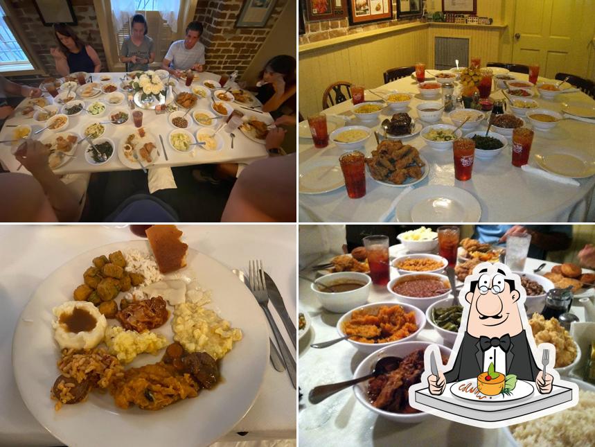 Mrs. Wilkes Dining Room, Savannah Restaurant menu, prices and reviews