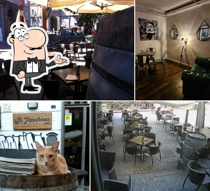 Dai un'occhiata agli interni di Il Taschino Cafe