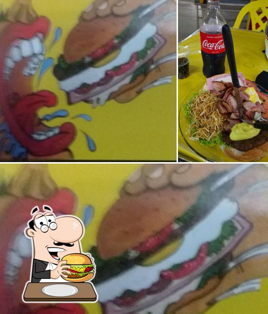 Peça um hambúrguer no Sanduiche & Cia Jundiaí