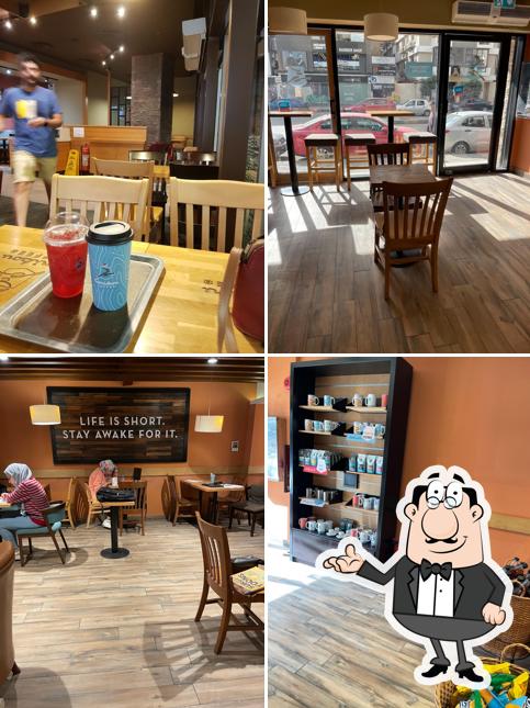 L'intérieur de Caribou Coffee