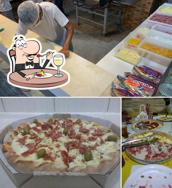 Comida em Pizzaria Mundial