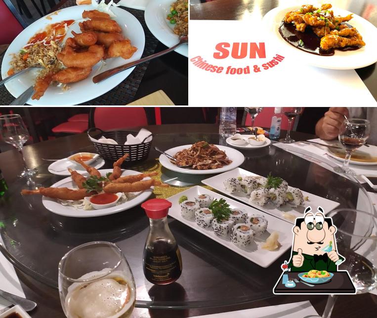 Еда в "Sun Chinese Food & Sushi"