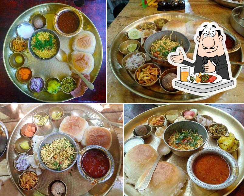 Food at Srimant Misal