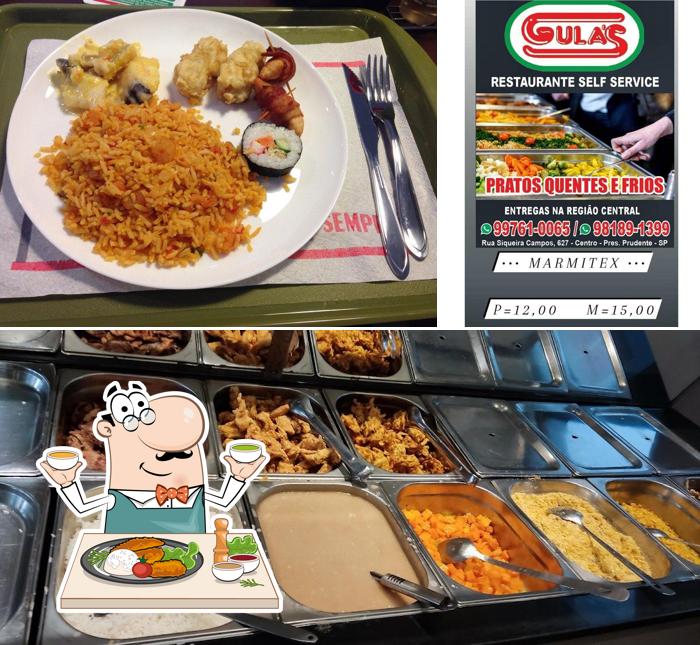 A comida e interior do restaurante