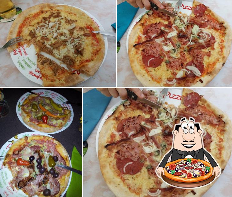 Get pizza at Restaurant Pizzeria Fam. Safta