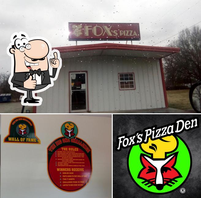 Vea esta imagen de Fox's Pizza Den