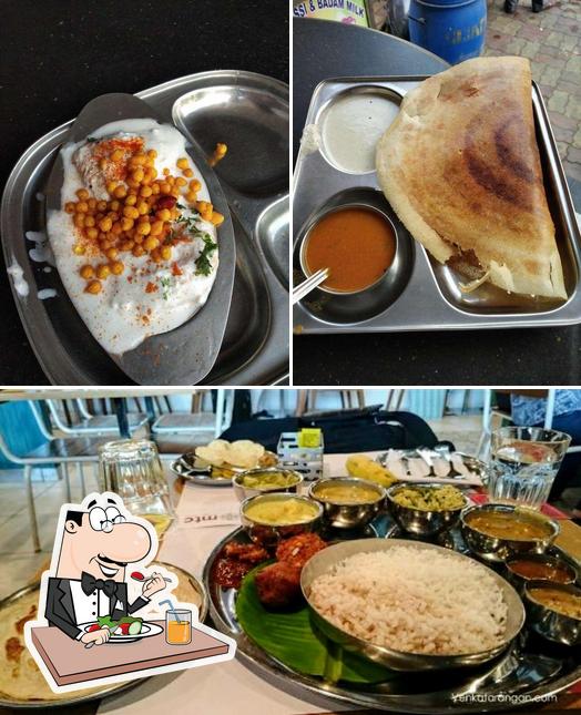 Food at Aashirvad Tiffins