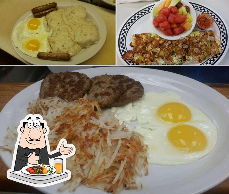 Mauri's Family Restaurant in Mundelein Restaurant menu and reviews